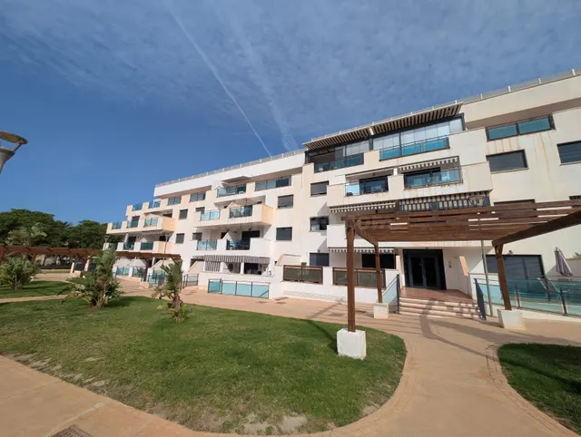 Se vende piso en residencial PUERTA ALCAZABA I con garaje y  - foto 3