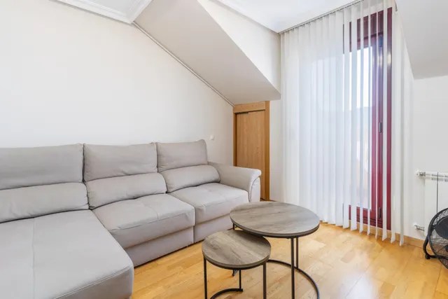 Apartamento con terraza, garaje y trastero año 2008 — 6