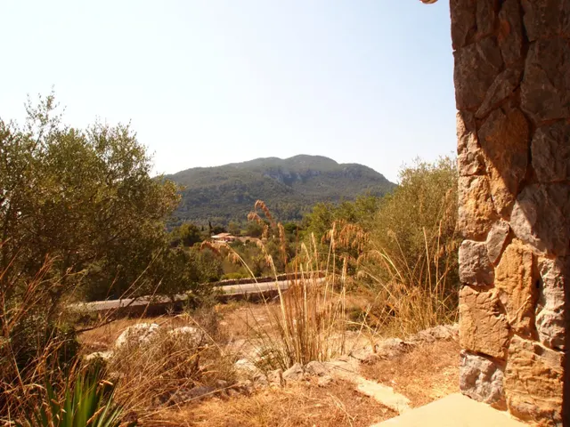Casa con Caracter en plena Naturaleza , Esporles !!! - foto 4