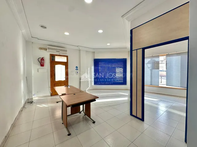 Local comercial 84m² en alquiler - Centro - foto 4