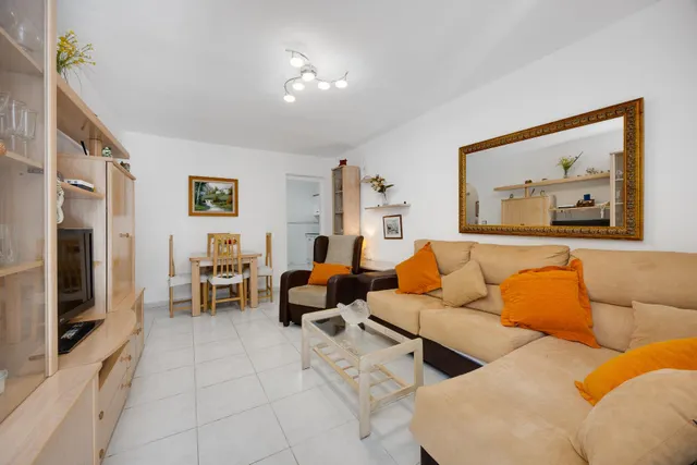 Bungalow planta baja con jardín y piscina junto c.comercial — 18