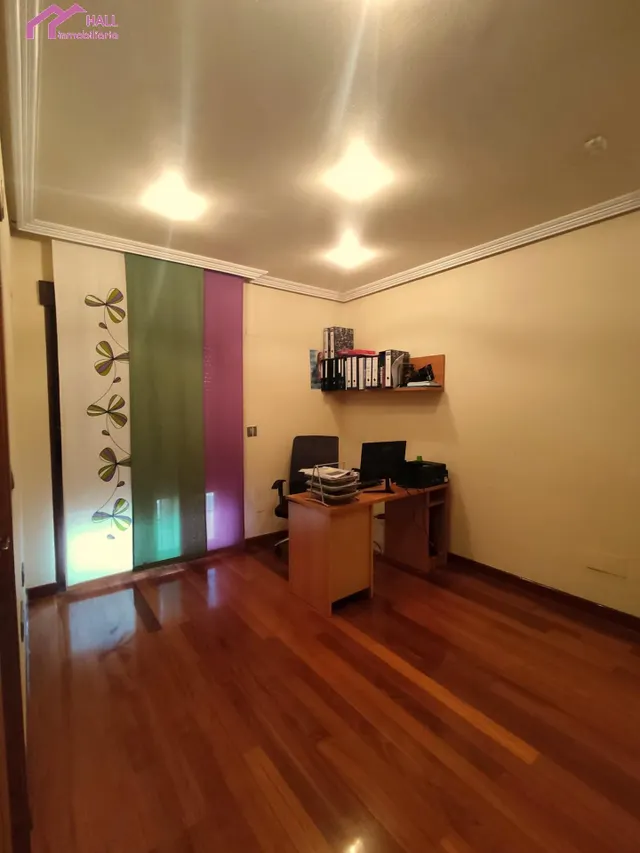 LUJOSO CHALET INDEPENDIENTE EN VENTA EN EL RAAL — 34