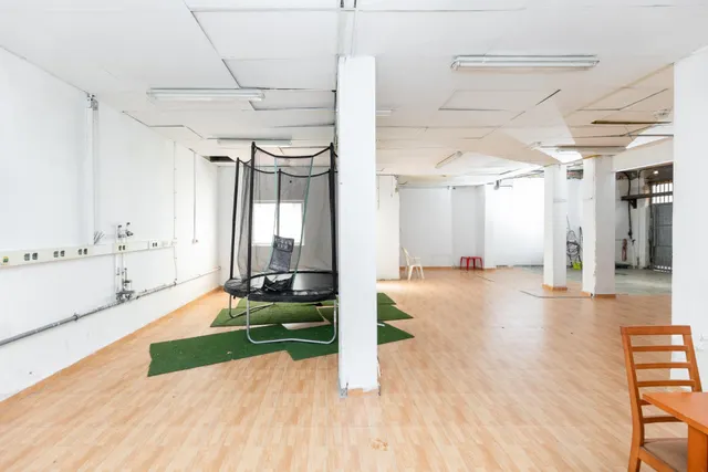 Venta de local de 171 m2 en Armilla (Granada) — 9