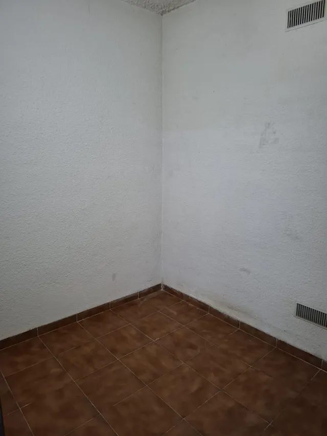 COCHERA Y TRASTERO EN VENTA EN JESÚS RESCATADO — 4