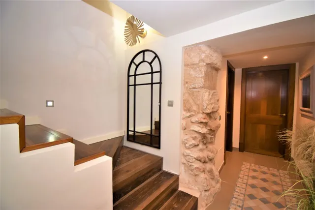 PISO EN VENTA CON PLAZA DE GARAJE JUNTO A LA CATEDRAL — 28