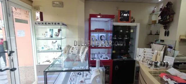 TRASPASO DE LOCAL AVDA. MÁLAGA, 131 JOYERIA ABRIL - foto 4
