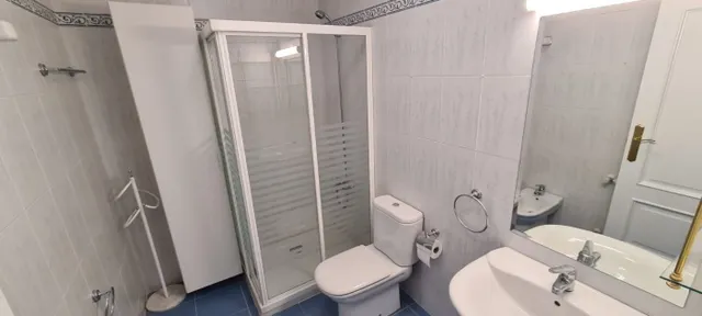 PISO EN VENTA EN LA ZONA DE PONTEPEDRIÑA — 12