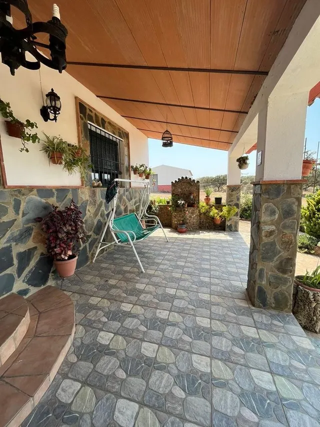 CHALET EN VENTA CTRA OLIVENZA-CHELES — 7