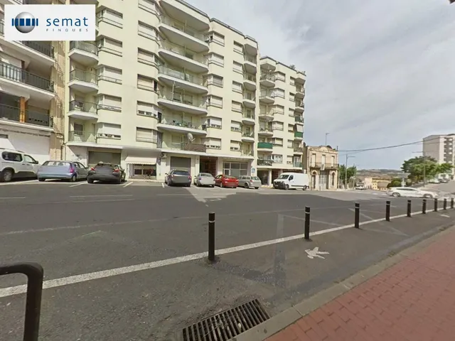 Compra o alquila este local comercial en la mejor zona de Cervera — 4