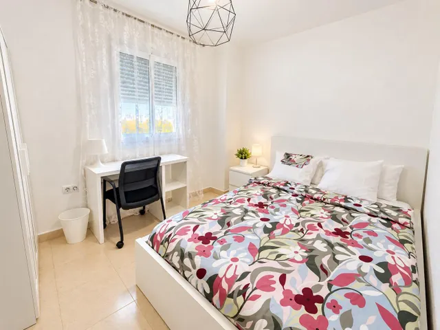 ¡estudia y disfruta de tu nuevo hogar! habitaciones frente a la universidad europea — 9