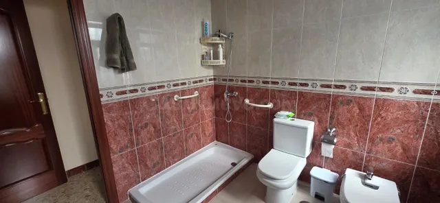 Casa zona El Punto con 4 garajes-almacenes - foto 5