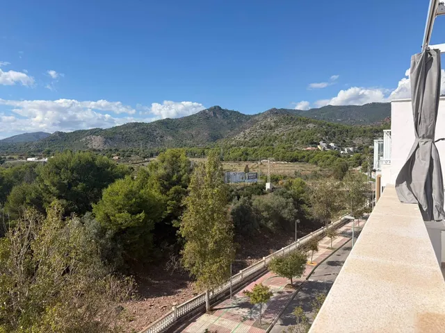 SE ALQUILA ATICO ANUAL EN PUEBLO DE BENICASIM, LUMINOSO Y CO - foto 4
