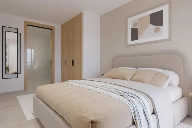 Apartamento con terraza, garaje y piscina en Condomina. — 10