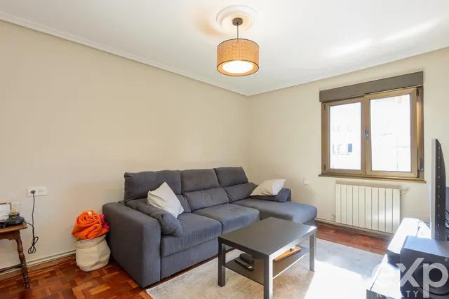 PISO EN VENTA EN AVENIDA TORRELAVEGA, OVIEDO – AMPLITUD Y UB