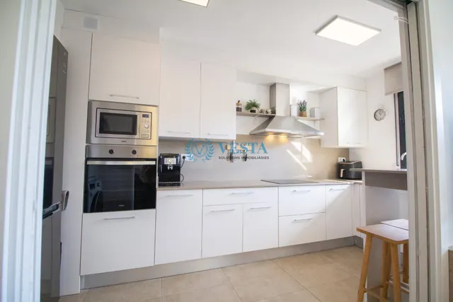 PISO DE 4 habitaciones EN EL CENTRO DE REUS — 11