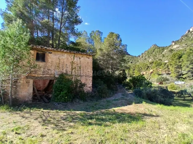 Finca rústica con maset en Prat de Comte - foto 2