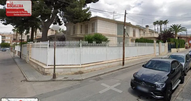 Magnifico chalet en zona urbana, Elda