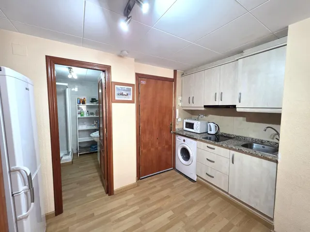 Estudio en Playa del Cura, Torrevieja a Solo Pasos del Mar — 7