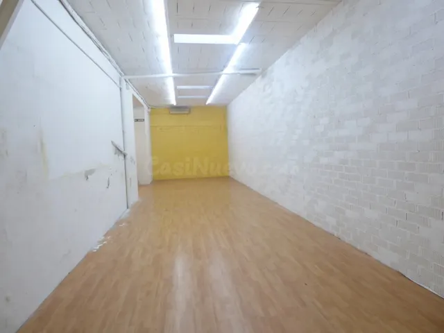 LOCAL COMERCIAL EN ALQUILER EN PLENO CENTRO DE MANRESA — 5