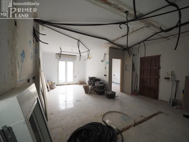 Ático Semireformado de 3 Dormitorios con Amplia Terraza en Tomelloso - €93,000 — 7