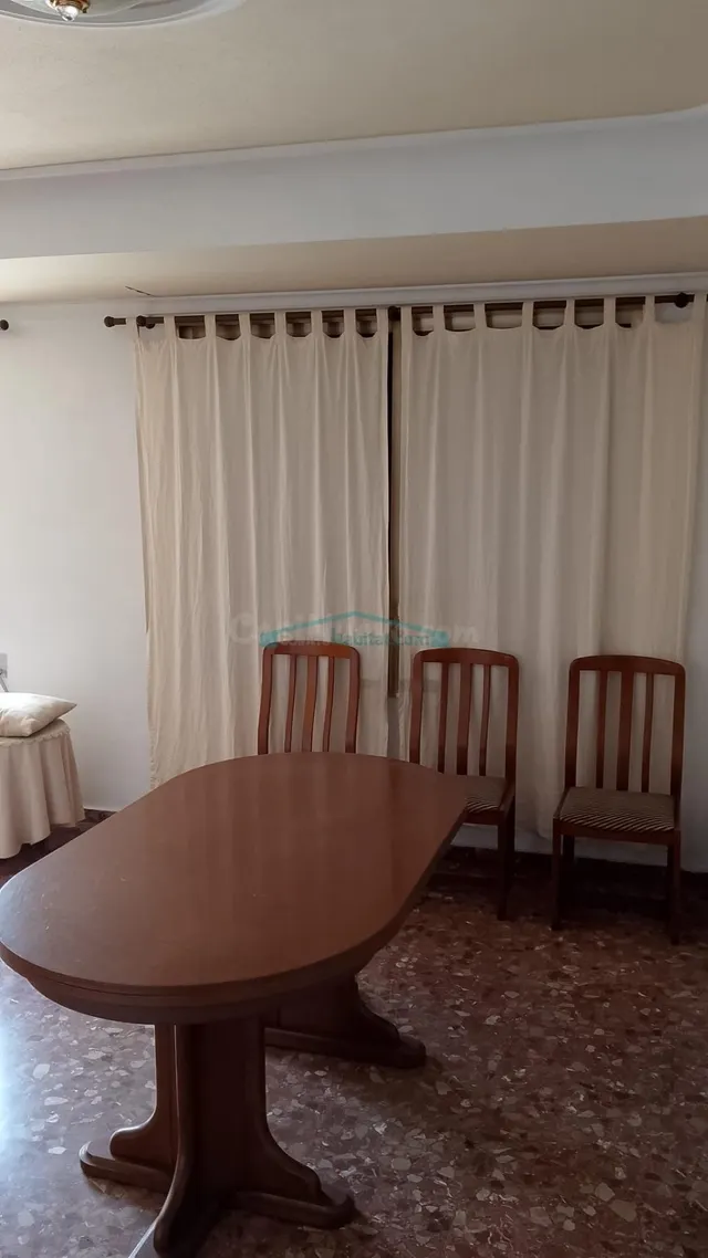 AMPLIA VIVIENDA DE 150 m2 CON CHIMENEA EN BENIFAIÓ - foto 4