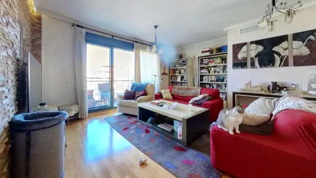 GRAN PISO DE 6 DORMITOTIOS CON PISCINA — 3