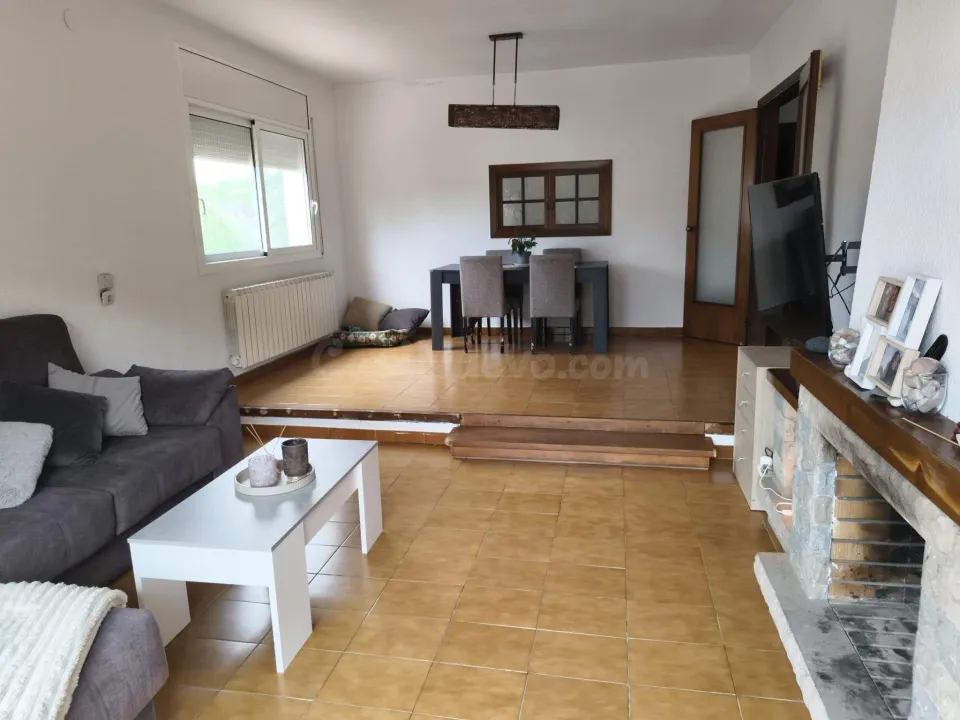 Bonita casa en Collbato Zona Can Ollé