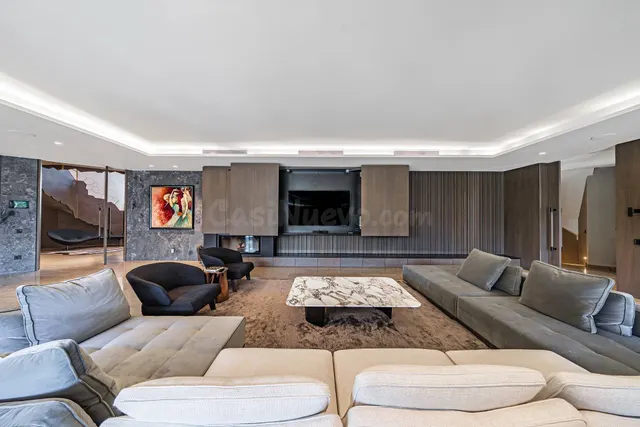 Exclusiva mansión en venta en primera línea de golf en Guada - foto 4