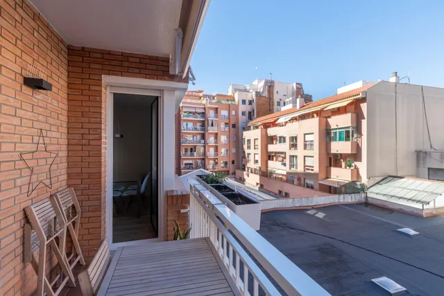 Piso reformado de diseño con terraza en Les Corts – Travesse - foto 2