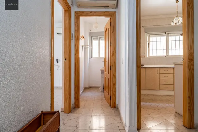 Amplia Casa en Venta en Guadix - Oportunidad de Inversión — 24