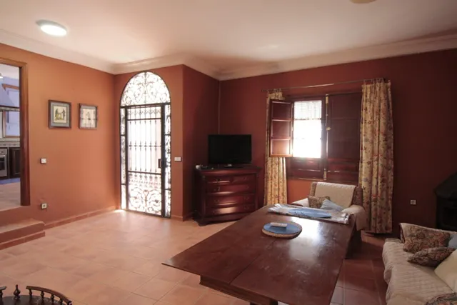 CASA EN ALQUILER EN CARMONA — 12