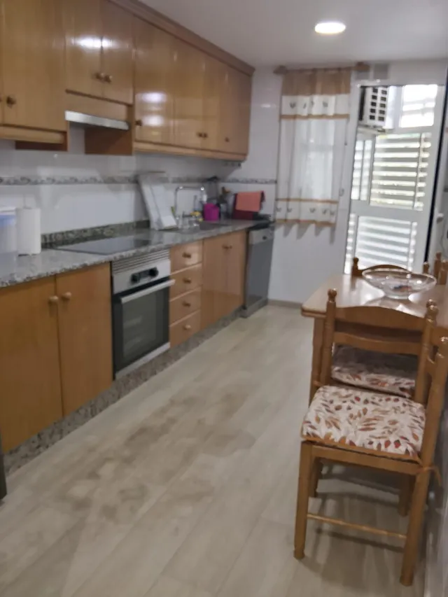 Vivienda con patio grande, ascensor y garaje! — 20