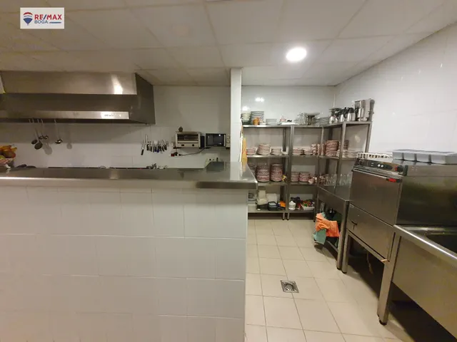 OPORTUNIDAD DE HOTEL EN UN ENTORNO DE ENSUEÑO — 11