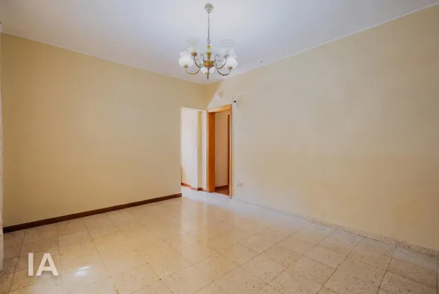 CASA UNIFAMILIAR CON TERRENO URBANO Y GRANDES POSIBILIDADES EN OFRA — 18
