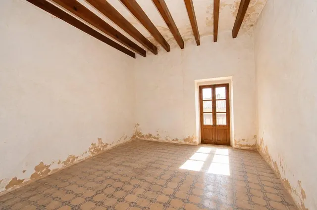 Casa para reformar con jardín en Sa Pobla — 11