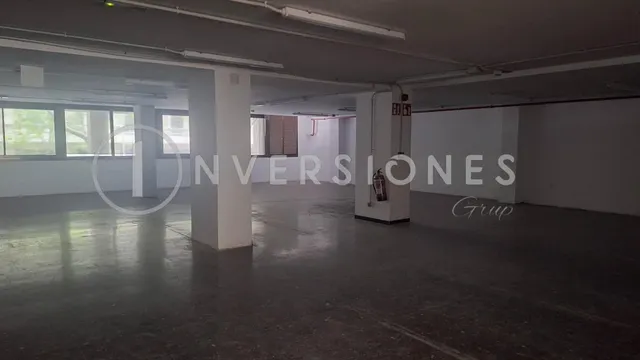 Local comercial 1084m² en alquiler - Sagrada Familia — 19