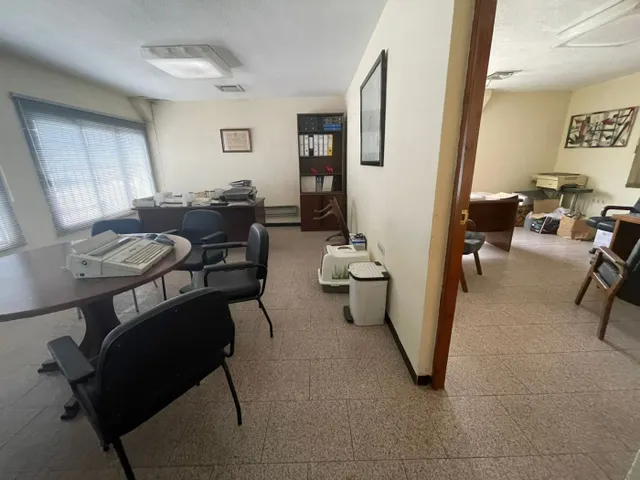 PARCELA EN LAS QUEMADAS CON DOS AMPLIAS NAVES!! — 7