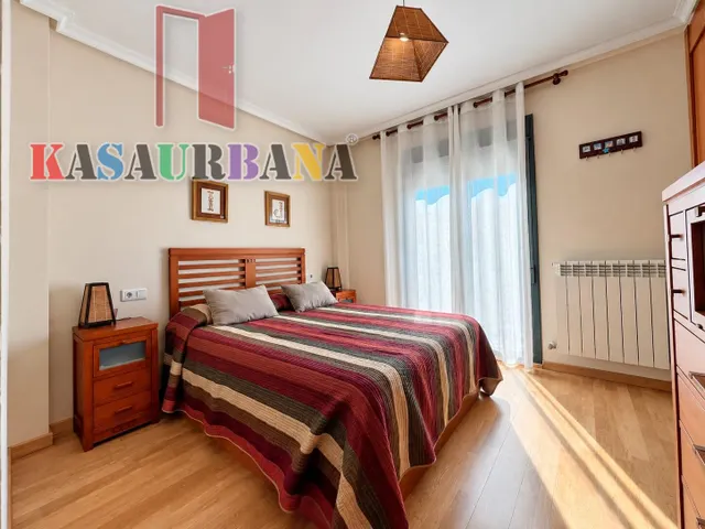 Kasaurbana ofrece en venta chalet en Getafe — 12