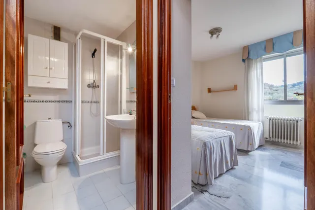 PISO DE 3 DORMITORIOS 2 BAÑOS CON PISCINA, GARAJE Y TERRAZA CON VISTAS DESPEJADAS EN PARQUE NUEVA GRANADA — 40