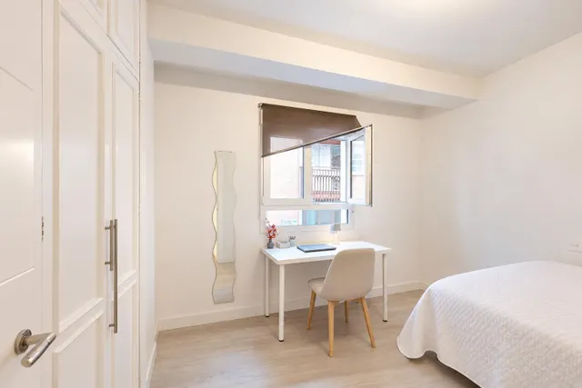 Piso reformado de 113 m2 en pleno centro de Murcia con 4 dormitorios y 2 baños — 20