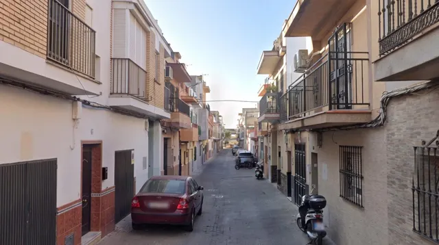 Inmueble Ocupado-Sin Posesión. Piso en venta en Su Eminencia - foto 4