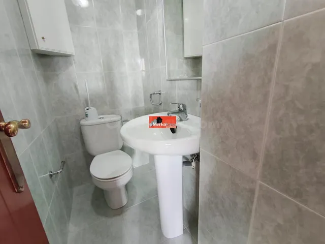 Se alquila dúplex de tres dormitorios cerca universidad!! - foto 5