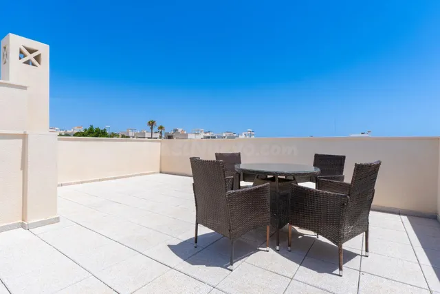 VILLA MODERNA CON PISCINA PRIVADA Y ESPECTACULAR SOLARIUM | CIUDAD QUESADA — 29