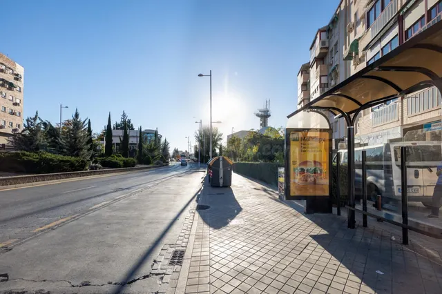Local comercial en magnifica ubicación. Jardin de la Reina - foto 4