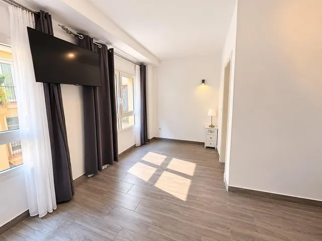 Exclusiva oficina de 153 m2 en pleno centro histórico de málaga, junto a la Catedral — 20