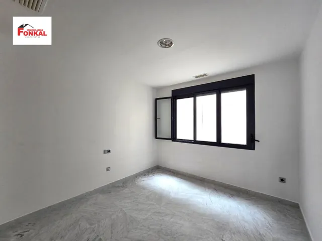 Moderno piso en el centro de jerez — 5
