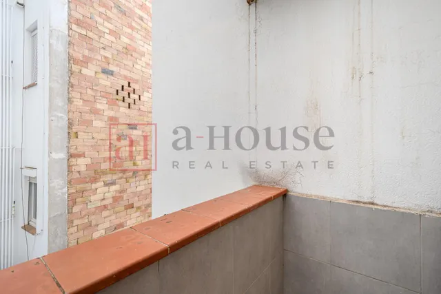 Piso listo para entrar a vivir con balcón en sant gervasi — 19
