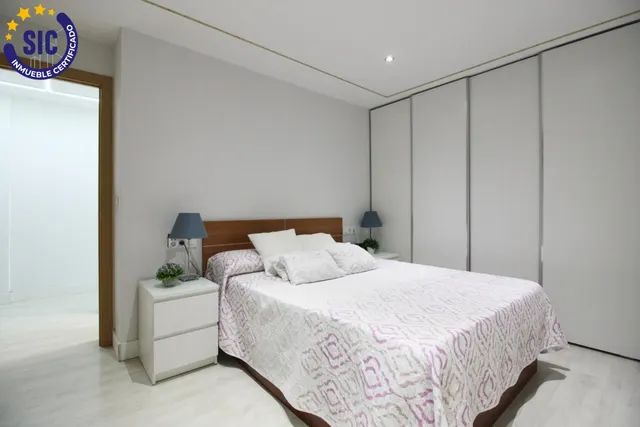 AMPLIA VIVIENDA REFORMADA DE 4 habitaciones CON ASCENSOR EN TORRENT — 20