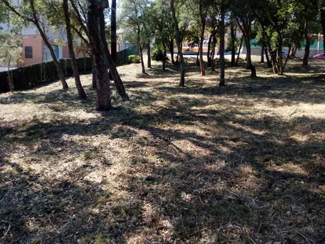 A 7 KM DE LA PLAYA DE BLANES --  se venden parcela — 13