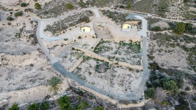 PARCELA CON CONSTRUCCIÓN - foto 5